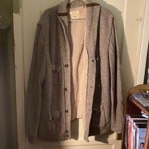 Men’s XXL sweater lined.